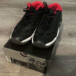 Jordan 11 Retro Low Size 4.5Y